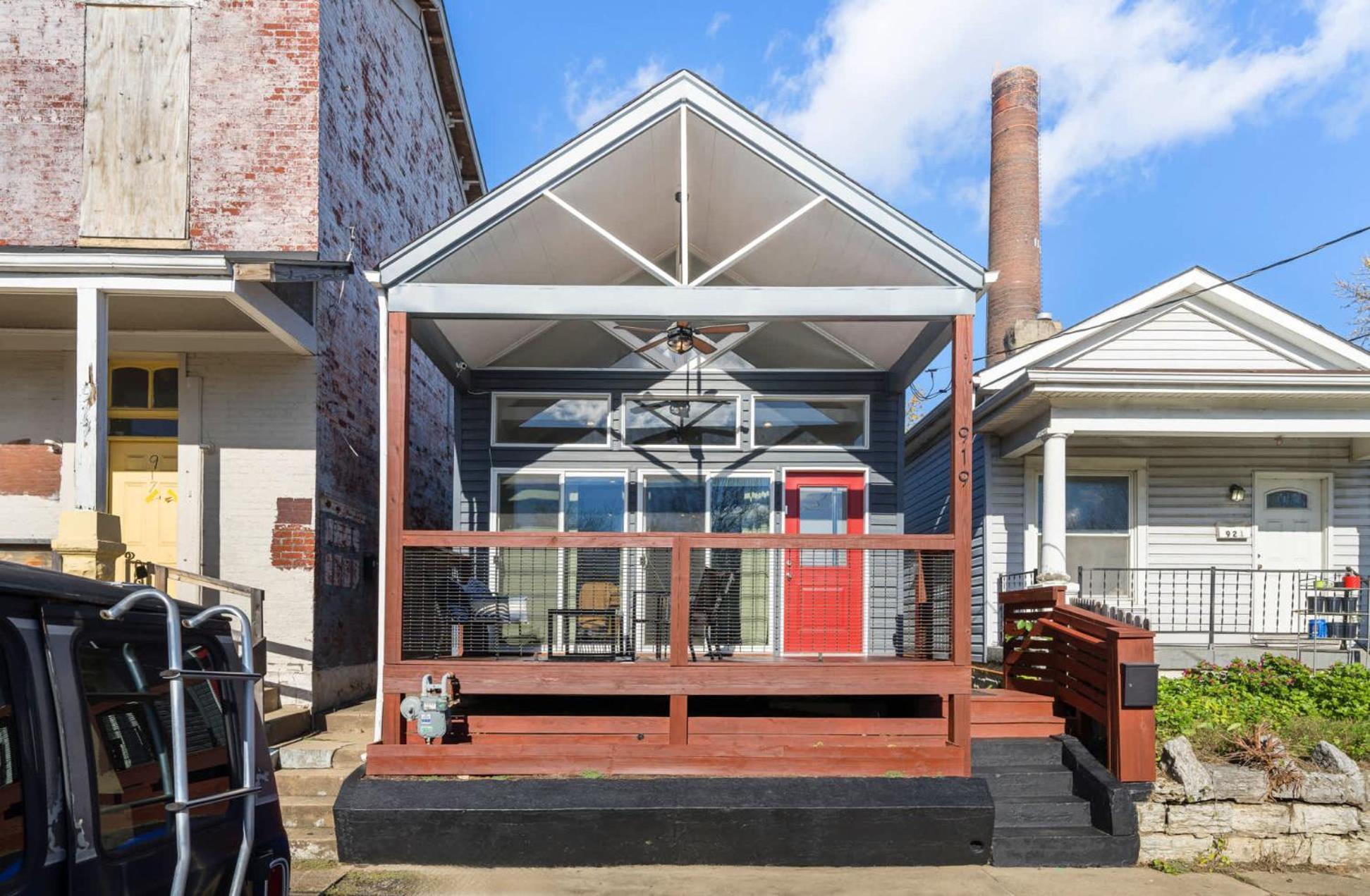 Holiday home Classic With Contemporary Upgrades *